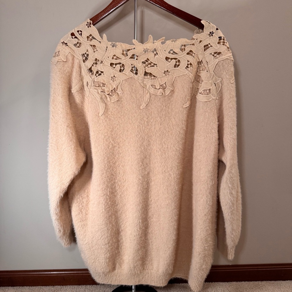 BaeVely Cream Buttery soft Sweater Lace Crochet Neck Romantic Cottagecore Sz M - Picture 7 of 11